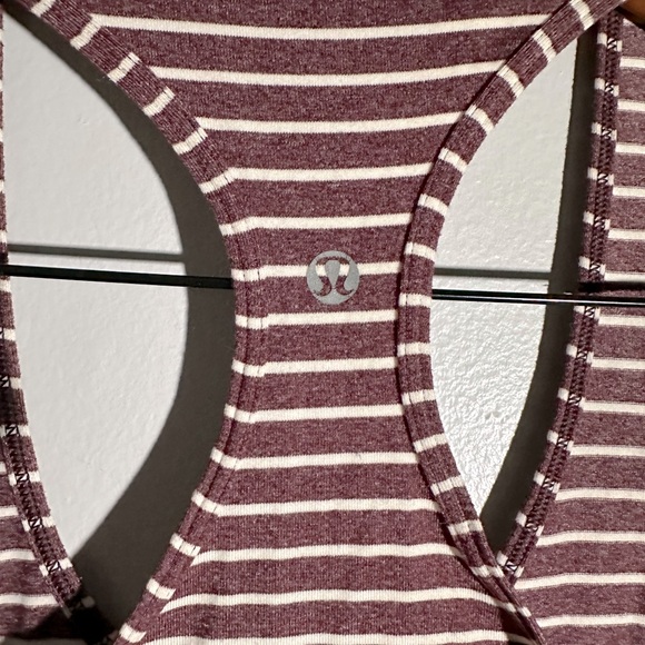 Lululemon cool race back size 6 cropped - Picture 3 of 4